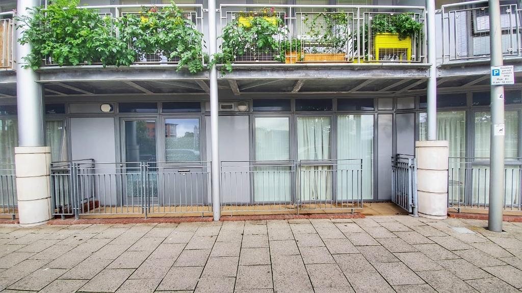 Mason Way, Park Central, Birmingham, B15 2EY